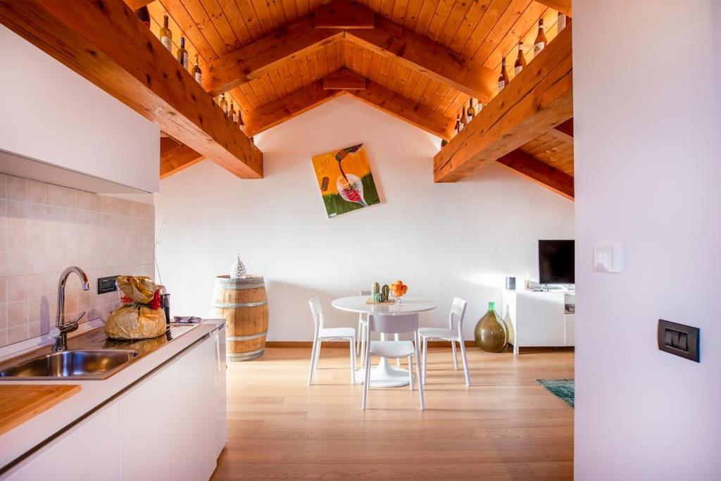 Charming 2.5Room Flat In Center Of Monforte dʼAlba Eksteriør bilde